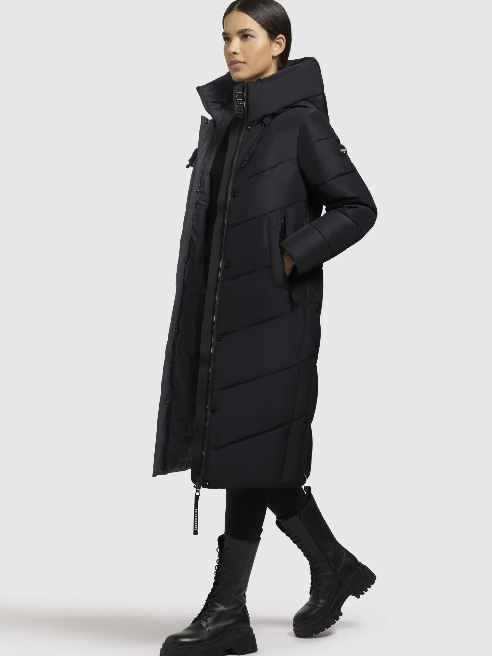 Mantel TARU Schwarz